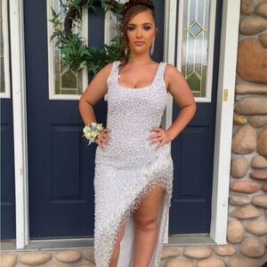 Prom dress/Elegant Silver Gown